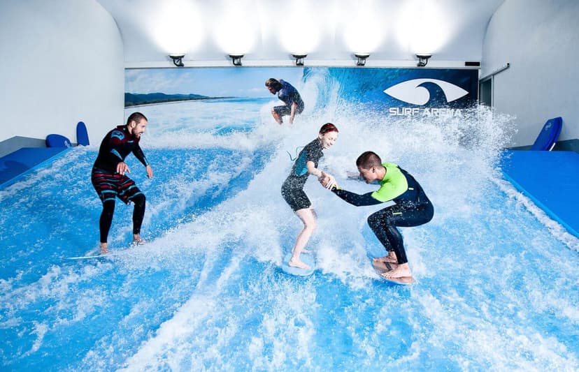 Nauč se surfing na trenažeru pro 2 osoby 60 minut