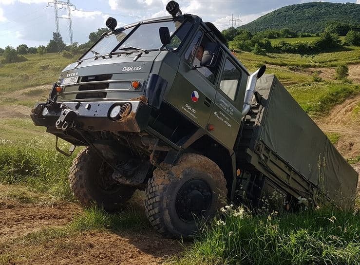 Jízda vojenským vozidlem Tatra 815 VVN