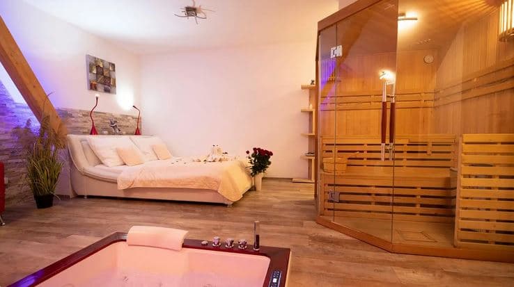 Pobyt pro 2 osoby v Apartmá s vířivkou