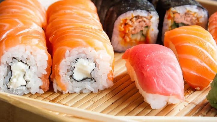 Chuťově pestré sushi sety