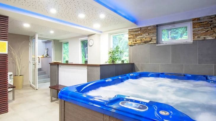 Romantická noc pro dvě osoby s wellness
