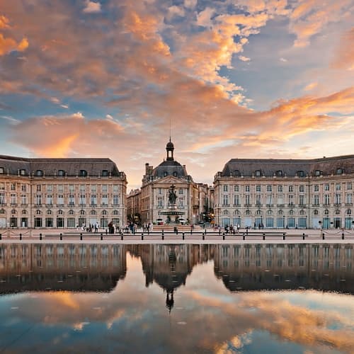 Zpáteční letenky Praha - Bordeaux