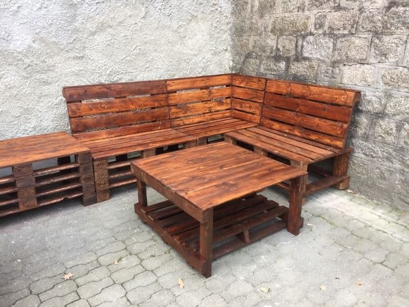 Jak vyrobit nábytek z palet – víkendový workshop