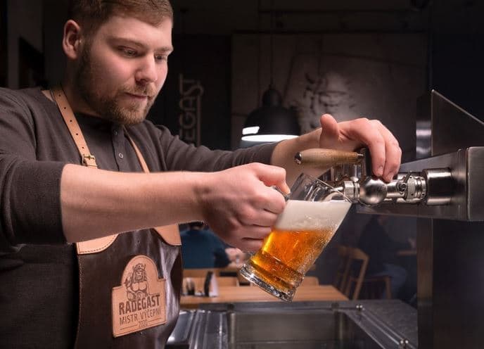 Škola čepování v pivovaru Radegast 