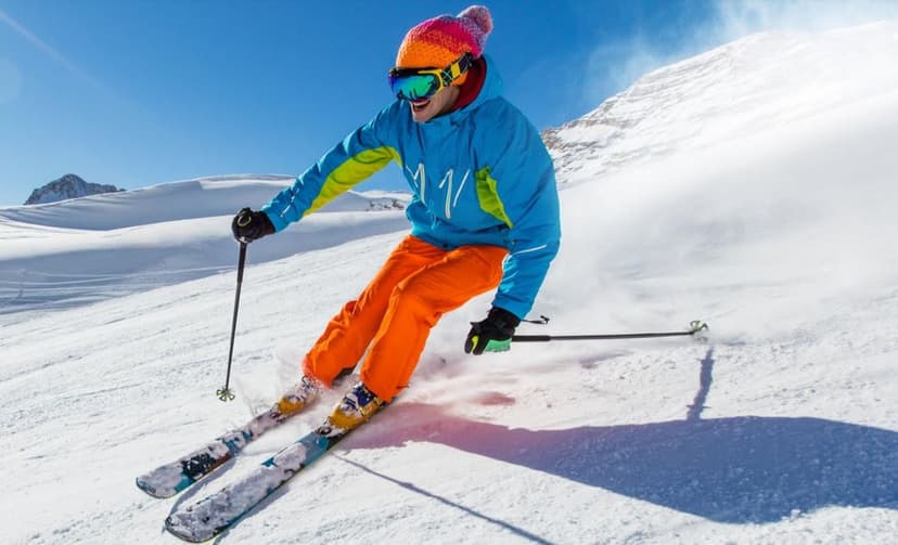 Půjčení lyžařského nebo snowboardového setu