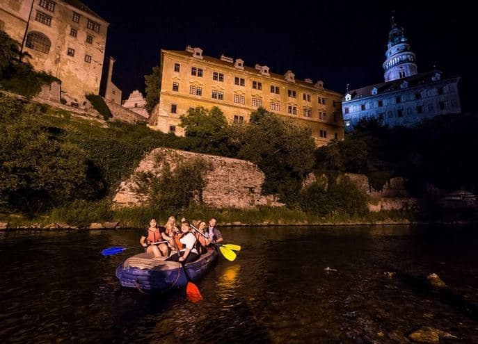 Noční rafting v Českém Krumlově 