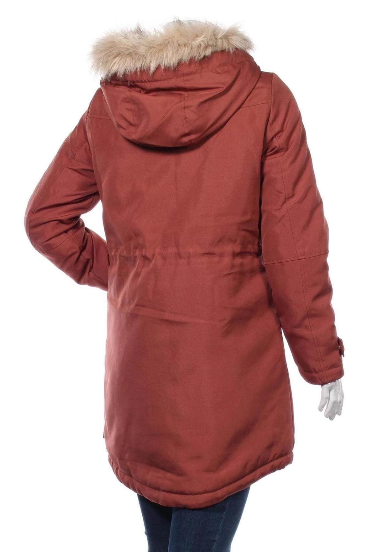 Dámská zimní bunda s kapucí VERO MODA