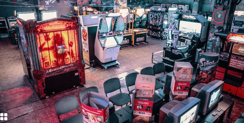Celodenní vstupné do Cyber Arcade pro 2 osoby