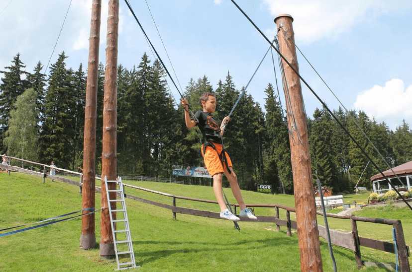 Bungee trampolína