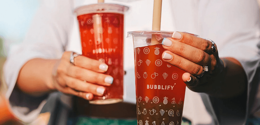 1× M Bubble Tea (500 ml) a 1 topping dle výběru 