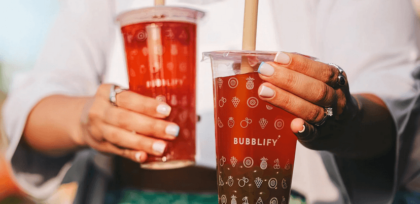 1× M Bubble Tea (500 ml) a 1 topping dle výběru 
