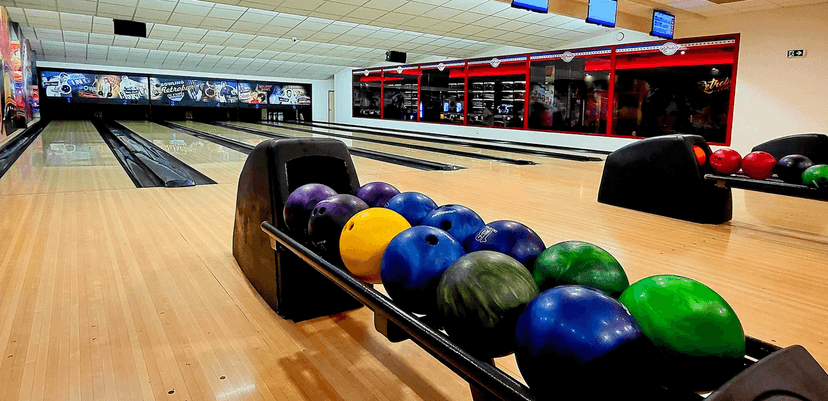 2 hodiny bowlingu až pro 8 hráčů