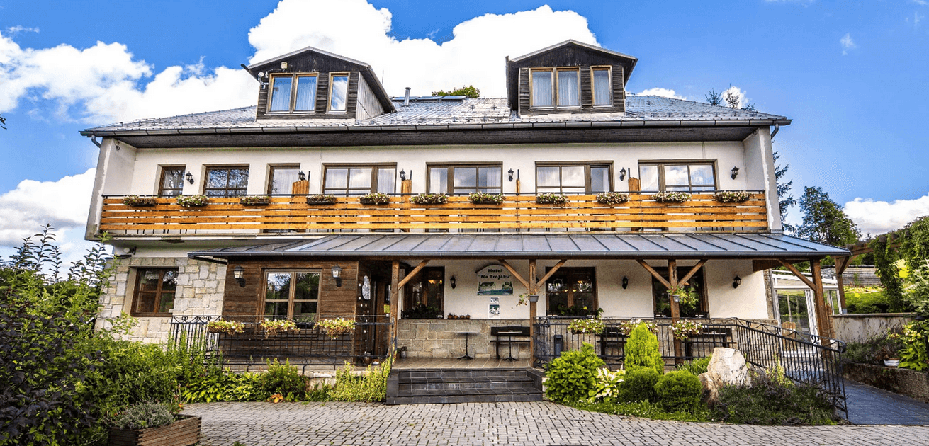 Otevřený voucher v hodnotě 500 Kč na cokoli z nabídky Restaurace na Trojáku