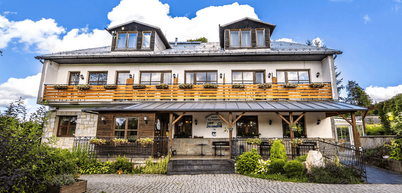 Otevřený voucher v hodnotě 500 Kč na cokoli z nabídky Restaurace na Trojáku