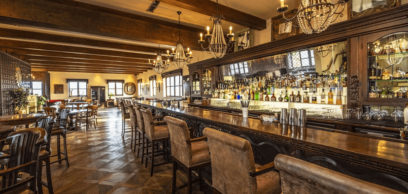 Oběd sněz, co můžeš v restauraci El Asador: maso z argentinského grilu, saláty i šumivé víno 
