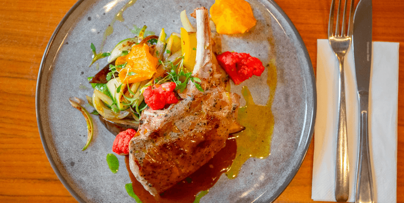 Salut Restaurant: vouchery na speciality české i mezinárodní kuchyně 