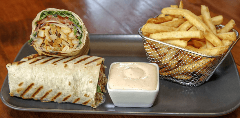Strips tortilla, malé hranolky a dip podle výběru 