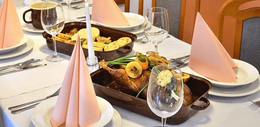 Pečená kachna nebo husa jako od babičky: tříchodové menu pro 4