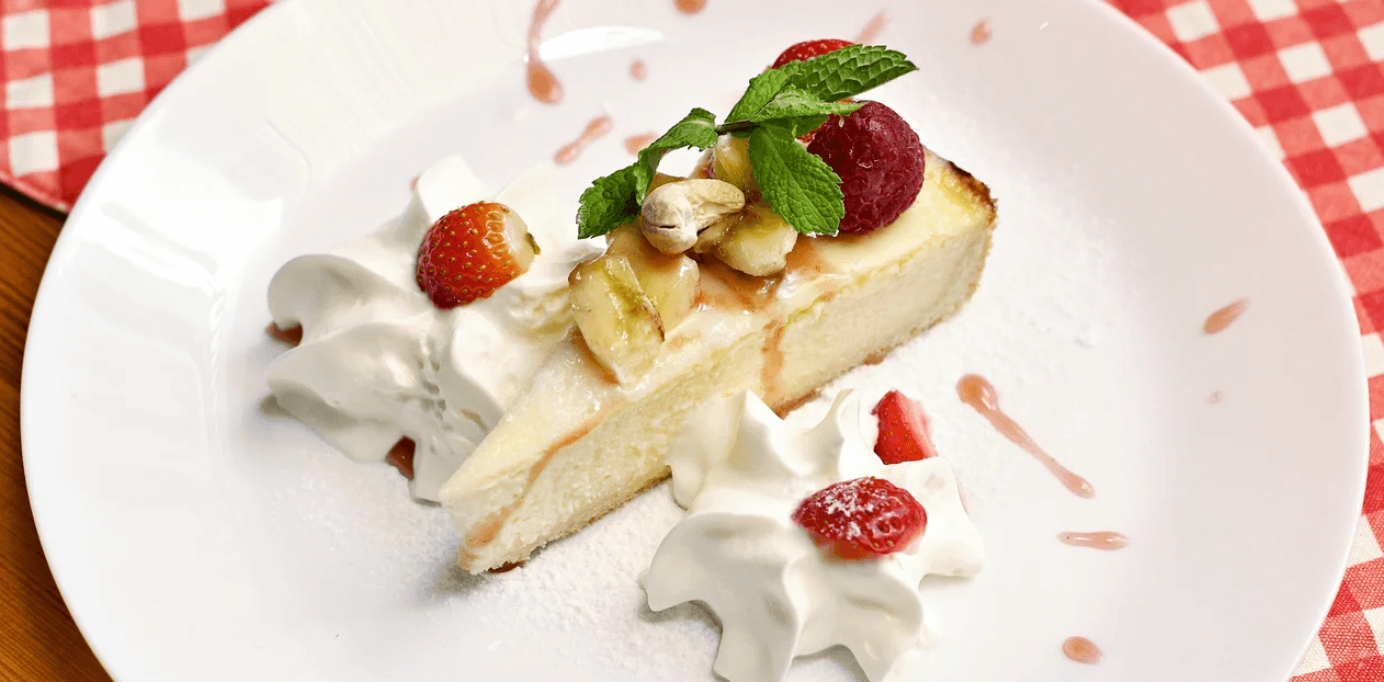 1× cheesecake s ovocem vč. kávy pro jednoho 