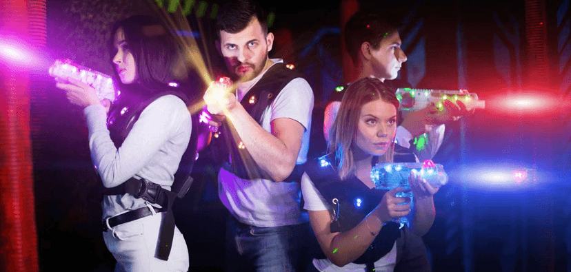 Staňte se akčními hrdiny: 15 minut laser game v nejmodernější 3D aréně