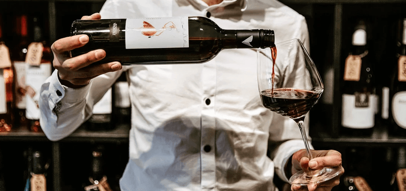 Řízená degustace vína „Tour de France“: tapas i výklad francouzského someliéra