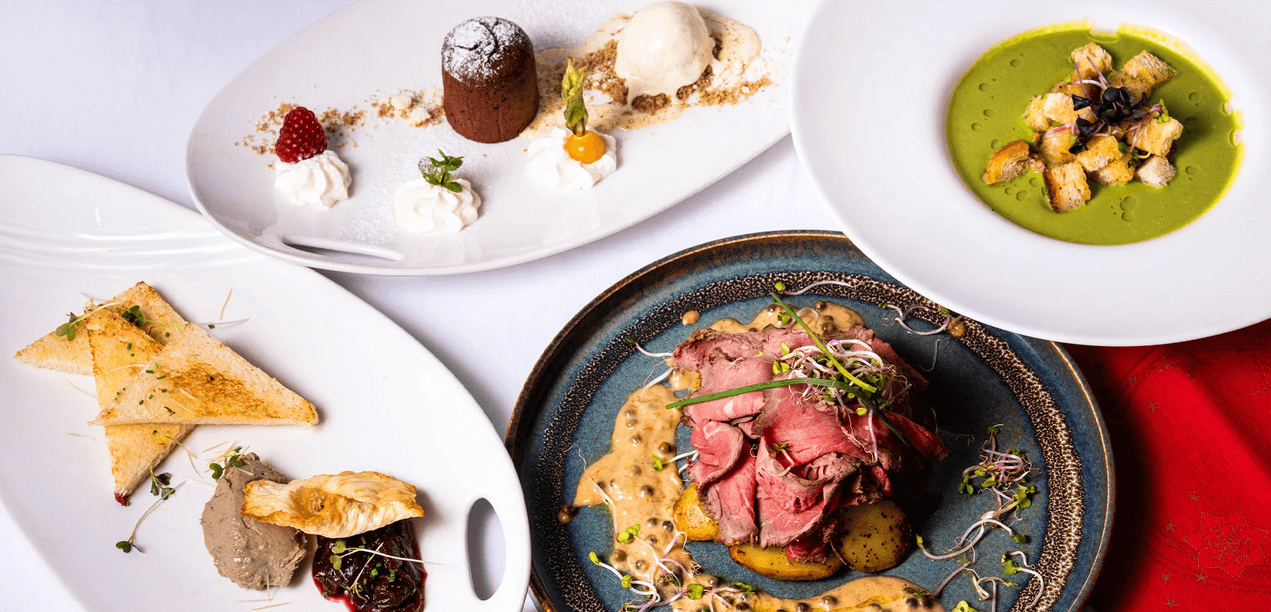 4chodové menu s proseccem : paštika, krémová polévka, roastbeef i fondán