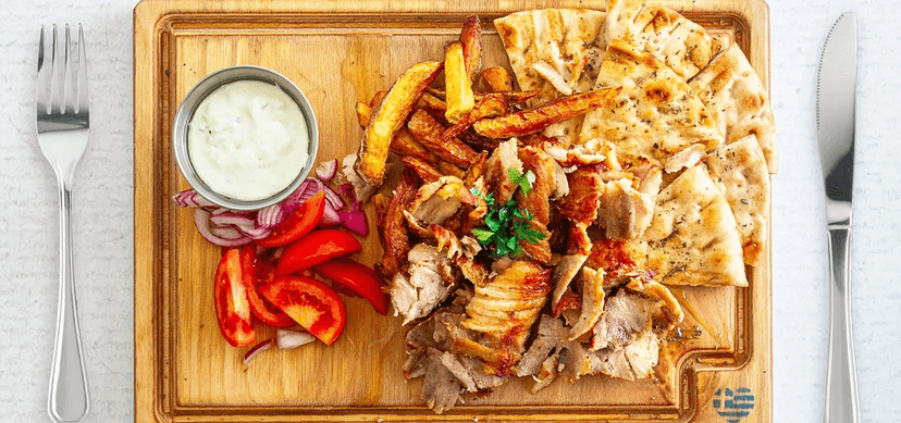 Řecké menu: gyros, pita chléb i domácí hranolky pro 2 osoby