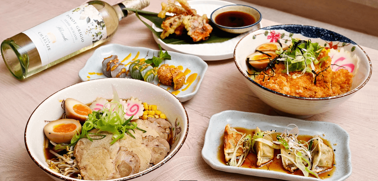 Cesta Japonskem: tradiční japonské menu s ramenem v Mako Restaurant, pro 2 osoby 