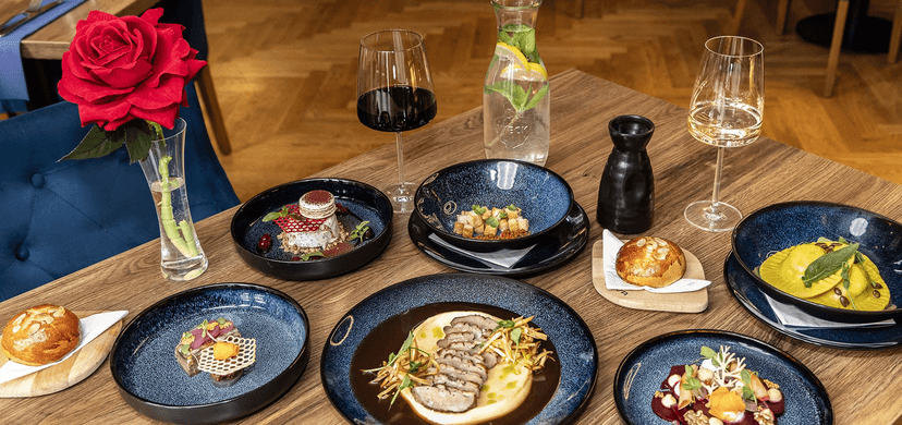 Hostina jako z pohádky: zážitkové degustační menu a wellness v zámeckém hotelu 