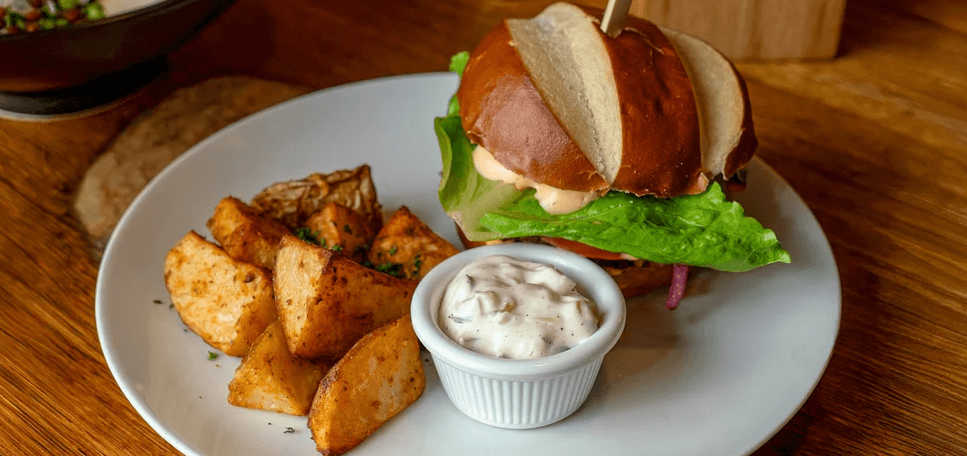 Degustační vegetariánské menu pro dva v srdci Prahy: předkrm, hlavní chod i dezert 