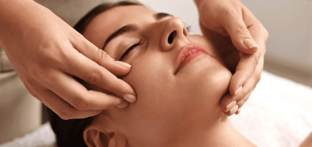 Kosmetická masáž obličeje
