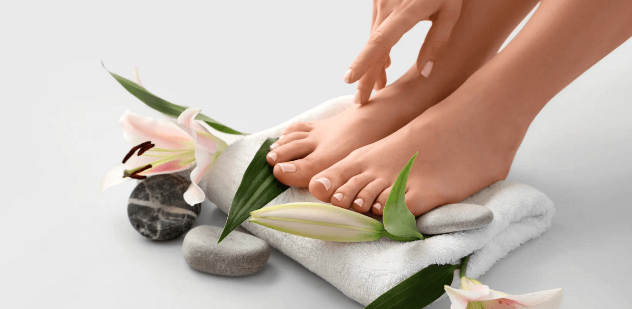 Kompletní suchá pedikúra zaměřená na odborné, šetrné a hygienické ošetření nohou