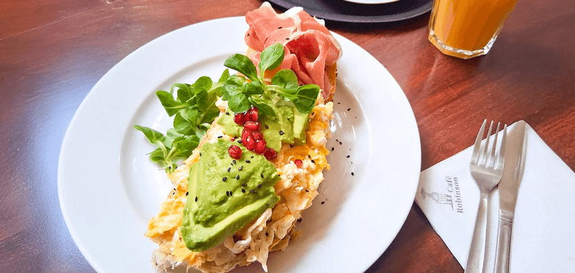 Káva, limonáda a brunch pro 1 osobu v Café Robinson