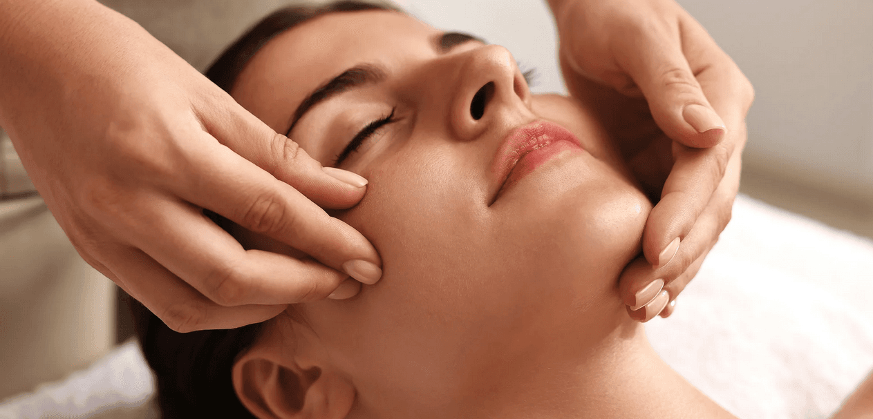 Kosmetické ošetření pro unavenou nebo podrážděnou pleť