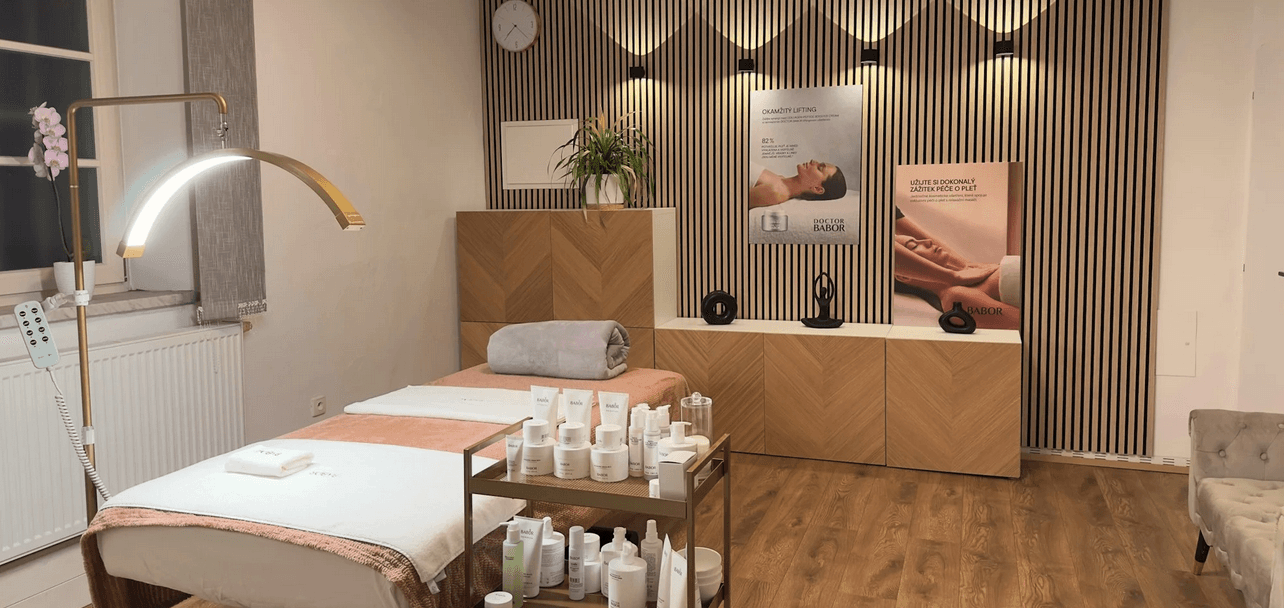 Péče o pleť na míru: základní, komplexní i liftingové ošetření