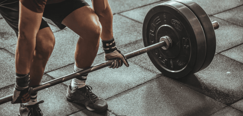 Individuální fitness trénink s osobním trenérem: diagnostika, korekční cvičení, iontový nápoj 