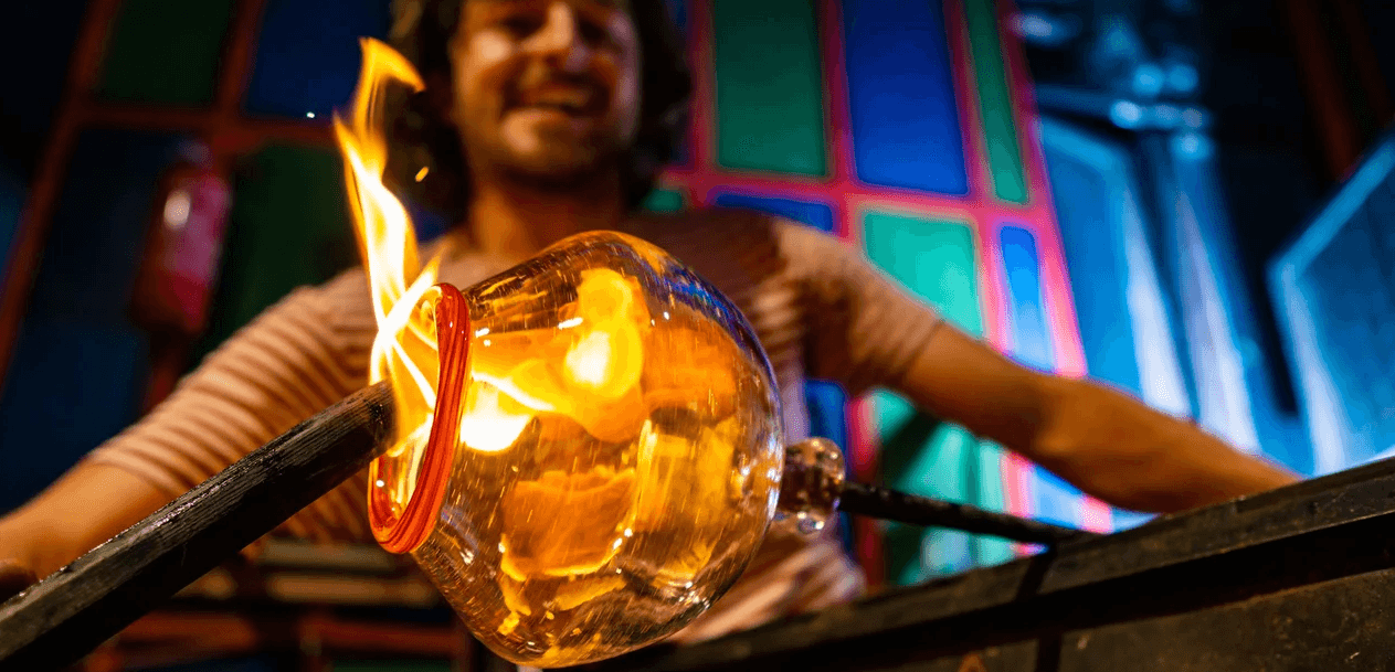 Soukromý sklářský workshop : vyfoukněte si vlastní výrobky