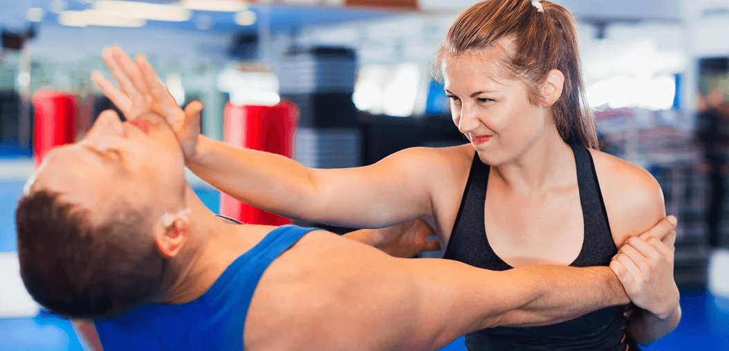 Hodinová soukromá lekce sebeobrany