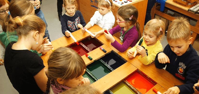 Tvoření pro děti i dospělé: svíčky, koupelová sůl i občerstvení 