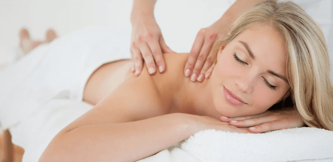 Poctivá masáž zad a šíje olejem dle výběru