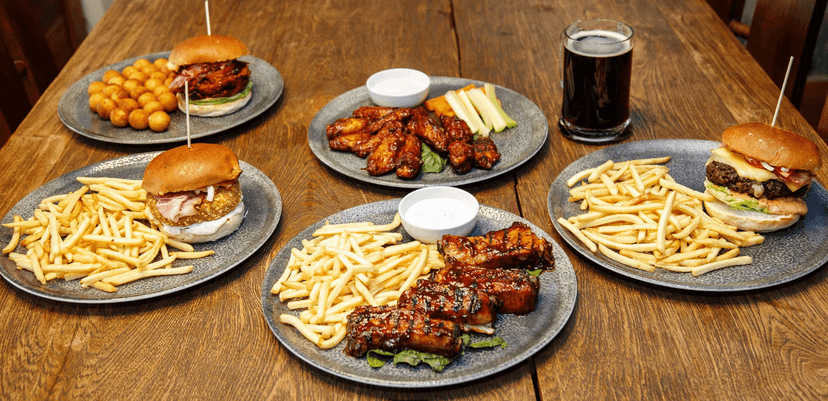 Steak, burger nebo křídla pro dva 