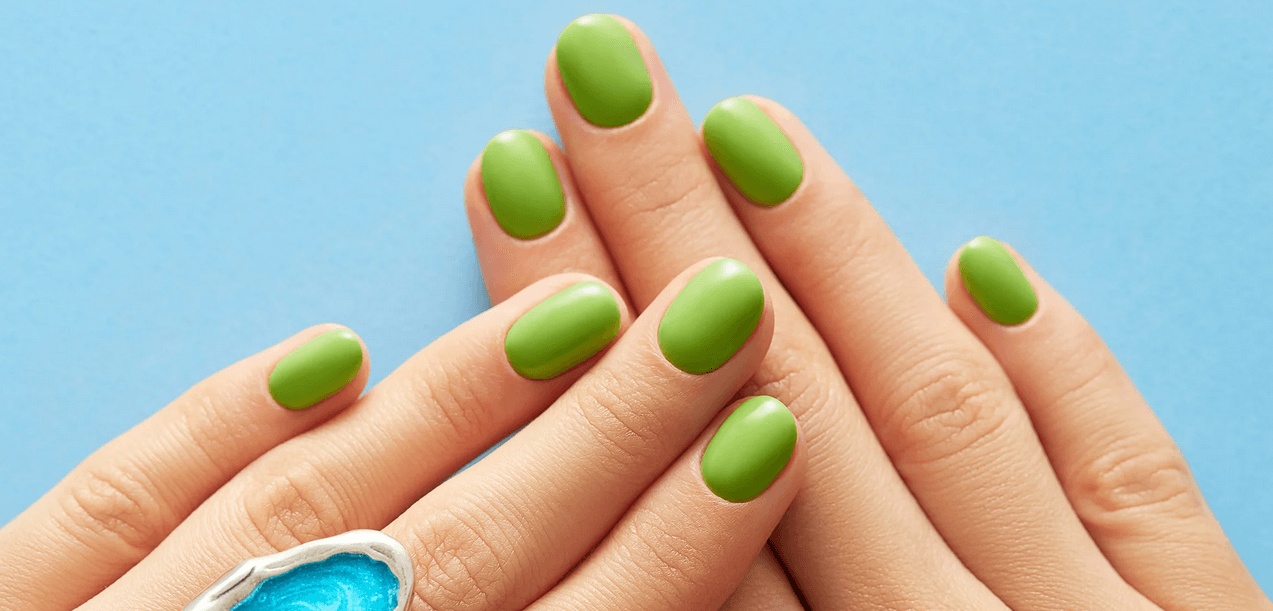 Zpevnění přírodních nehtů gelem 