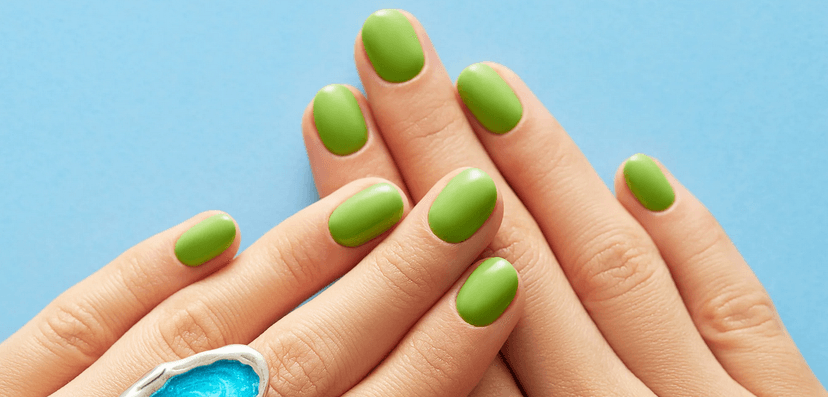 Zpevnění přírodních nehtů gelem 