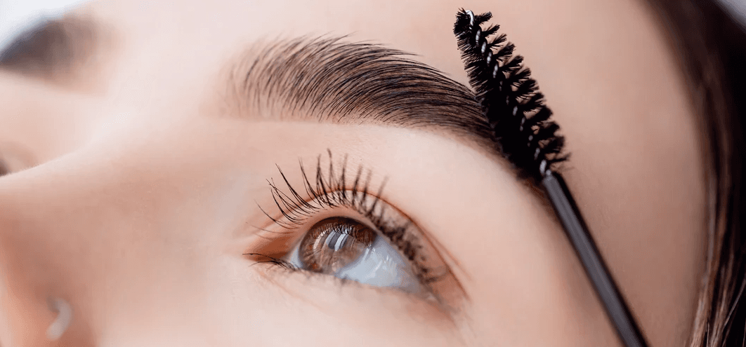 Lash lifting řas + laminace, úprava a barvení obočí 