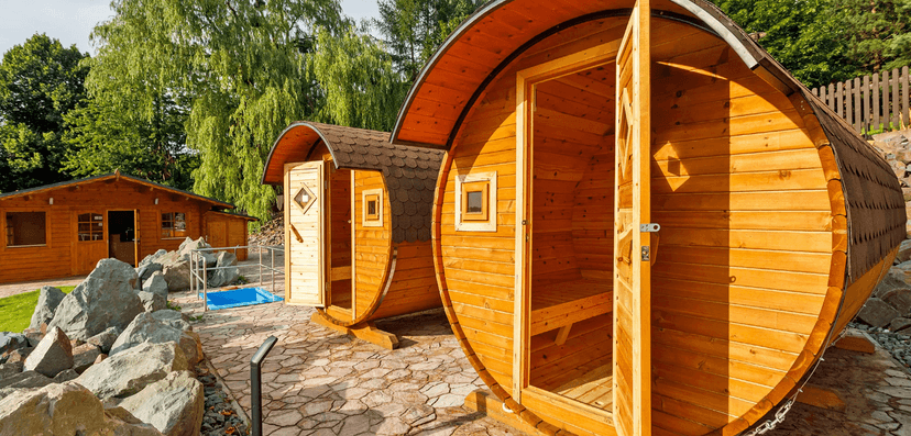 Za relaxací a na jídlo: 2 hodiny ve venkovním wellness nebo i 4chodové menu pro 2 osoby 