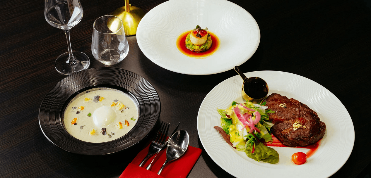 3chodové degustační menu v moderní asijské restauraci