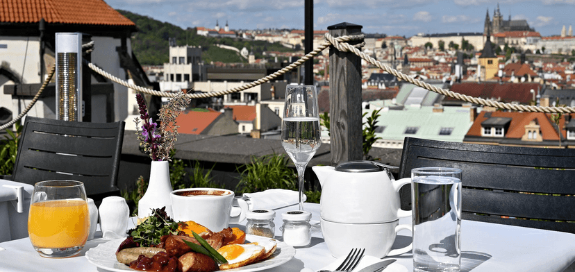 Otevřený voucher v hodnotě 1000 Kč do restaurace Pytloun Sky Bar & Restaurant Prague