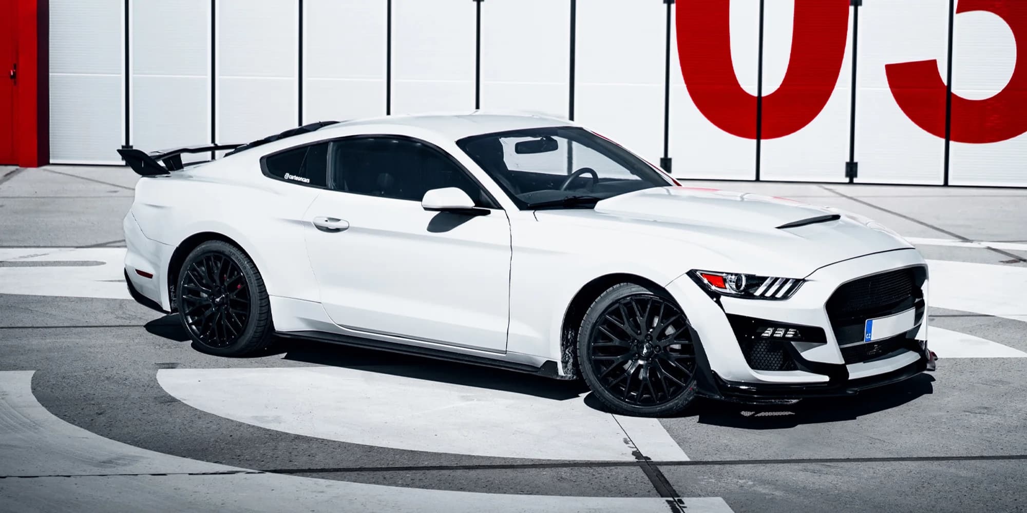 Superjízda ve Fordu na 15–50 minut i 24 hodin včetně paliva a spolujezdců zdarma