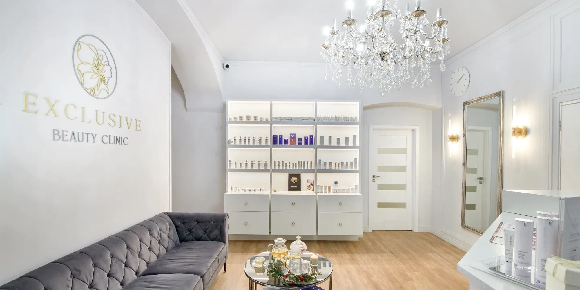 Luxusní péče v centru Prahy: LPG masáž, laminace řas a obočí, čištění pleti i PMU