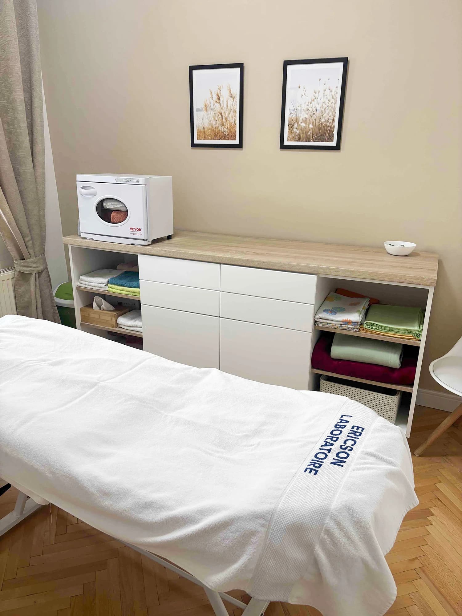 Masáž dle výběru a parafínový zábal: uvolnění zad a šíje nebo reflexní terapie chodidel